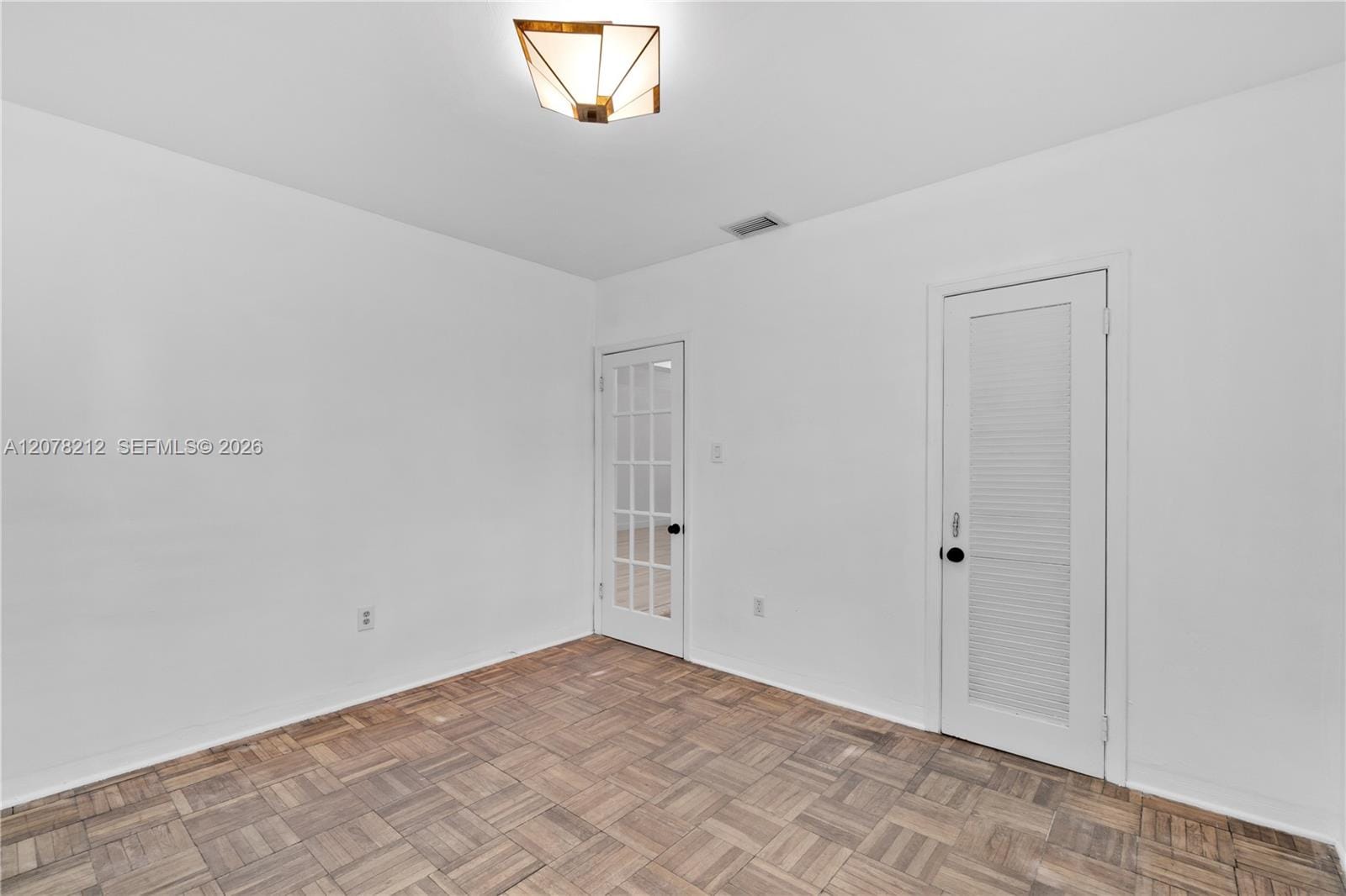 50 NW 26th Avenue 2/1 — photo 4