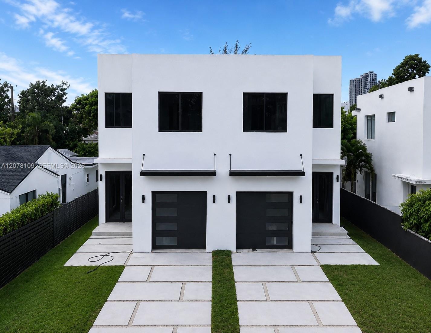 3520 SW 25th Terrace — photo 1