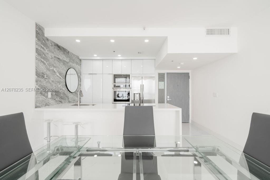 7601 E Treasure Drive PH206 — photo 5