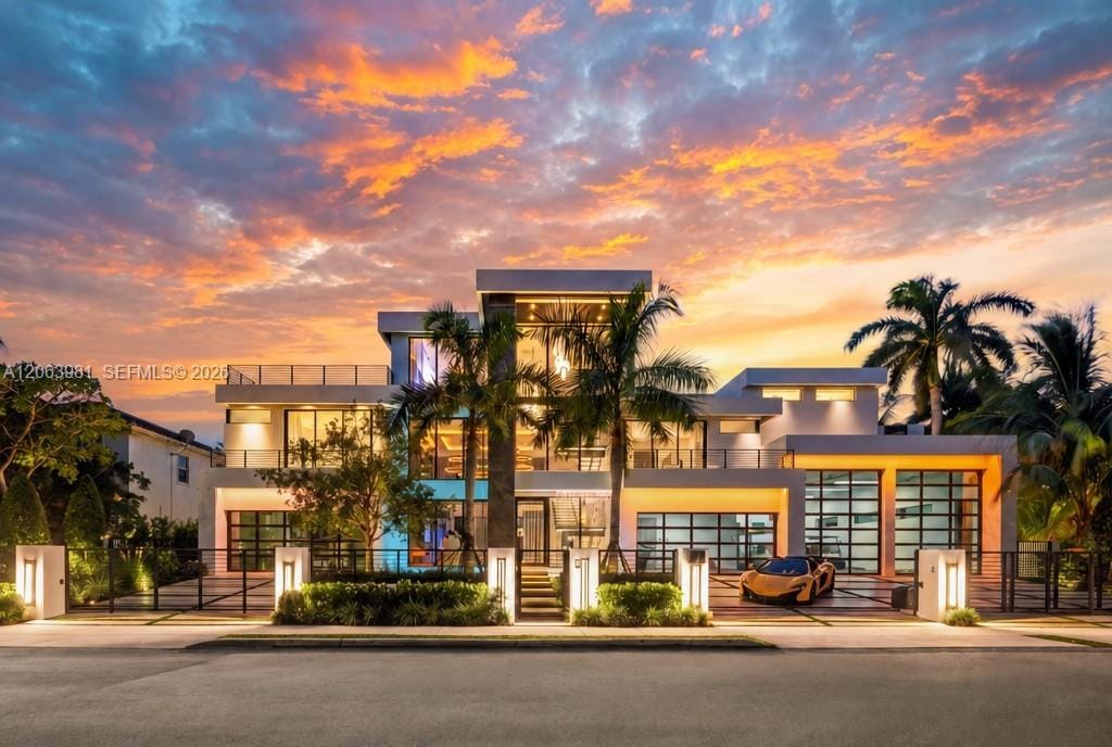 725 Poinciana Drive, Fort Lauderdale, FL 33301