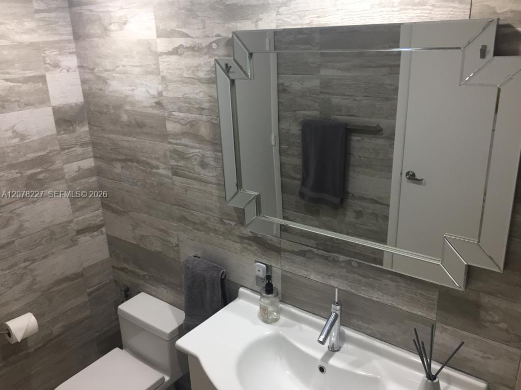 485 Brickell Avenue 1811 — photo 12