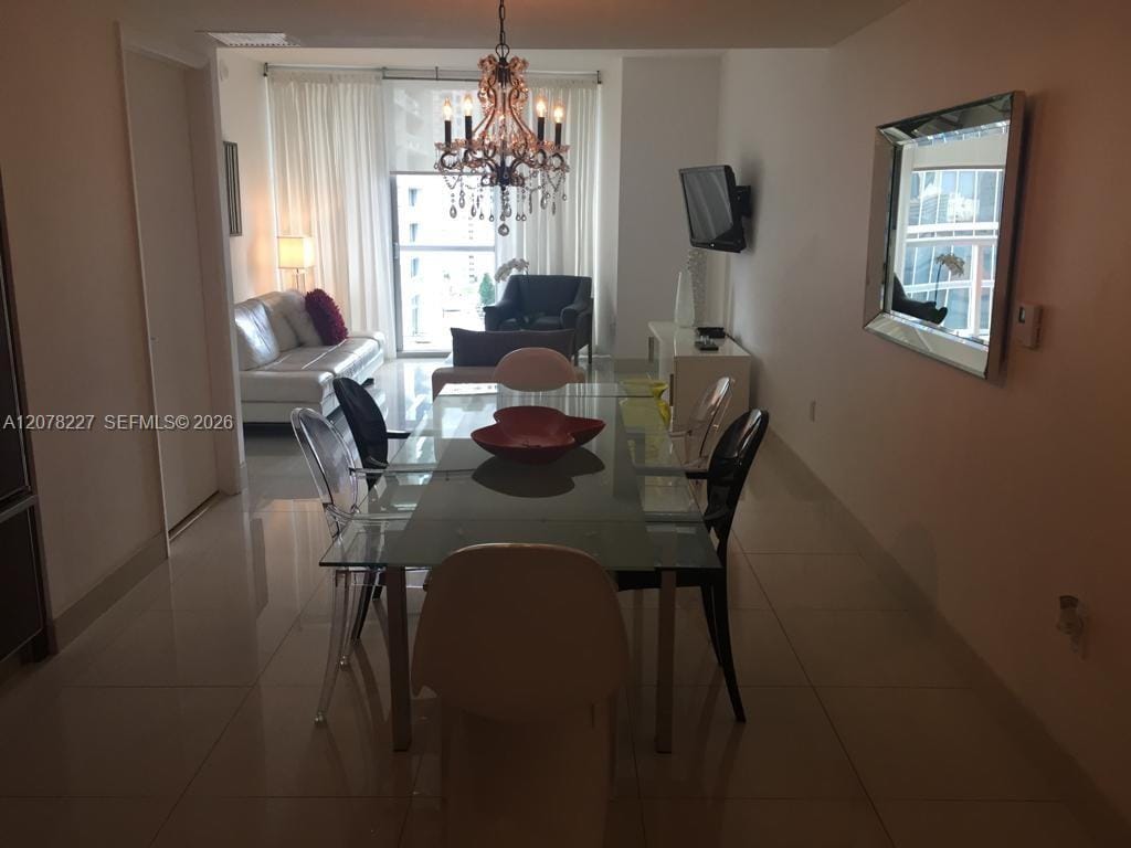 485 Brickell Avenue 1811 — photo 3