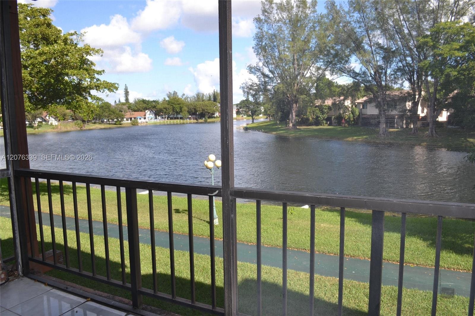 3670 Inverrary Drive 2D, Lauderhill, FL 33319 photo 14