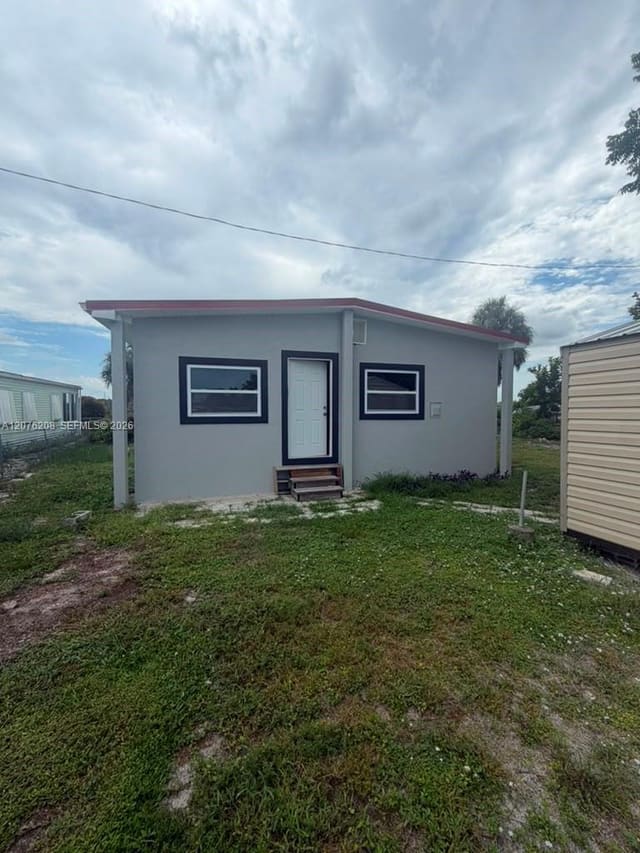 402 Frances Circle, FL 33570