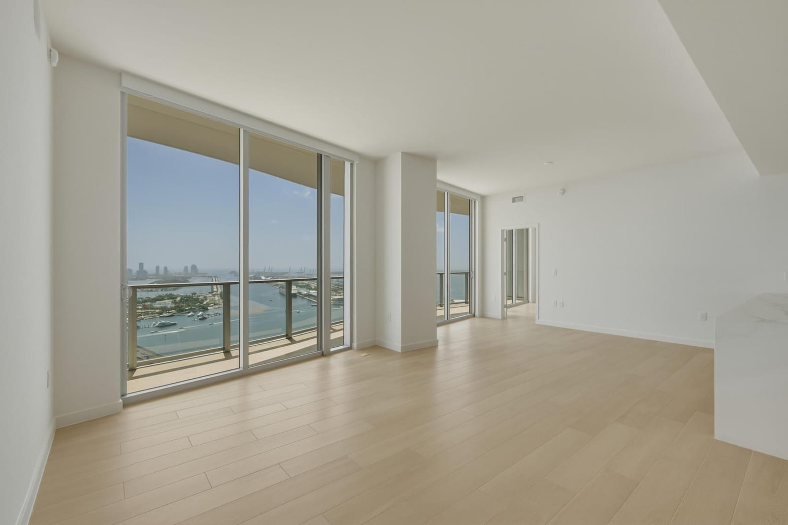 1400 Biscayne Boulevard 4304 — photo 3