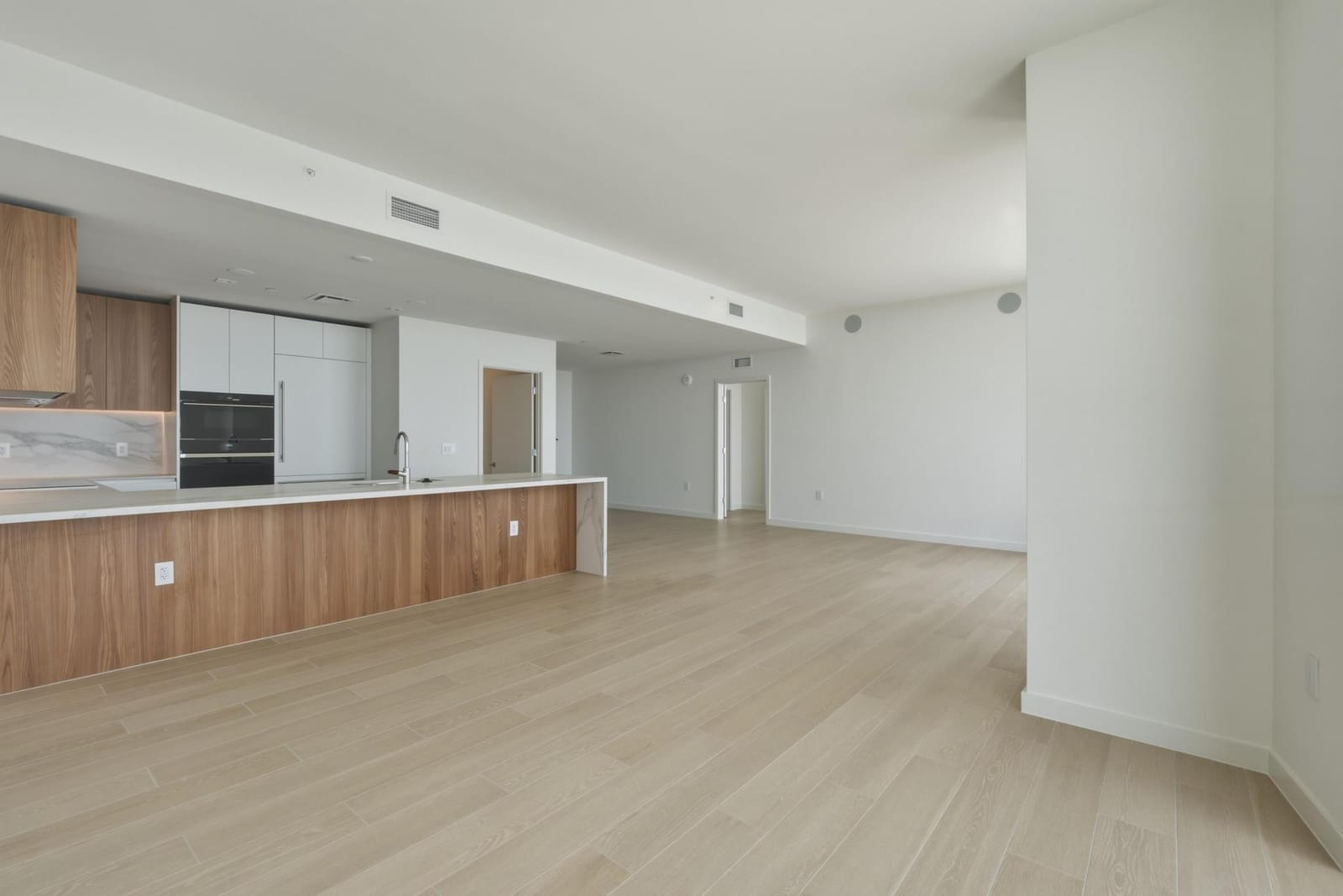 1400 Biscayne Boulevard 4304 — photo 5