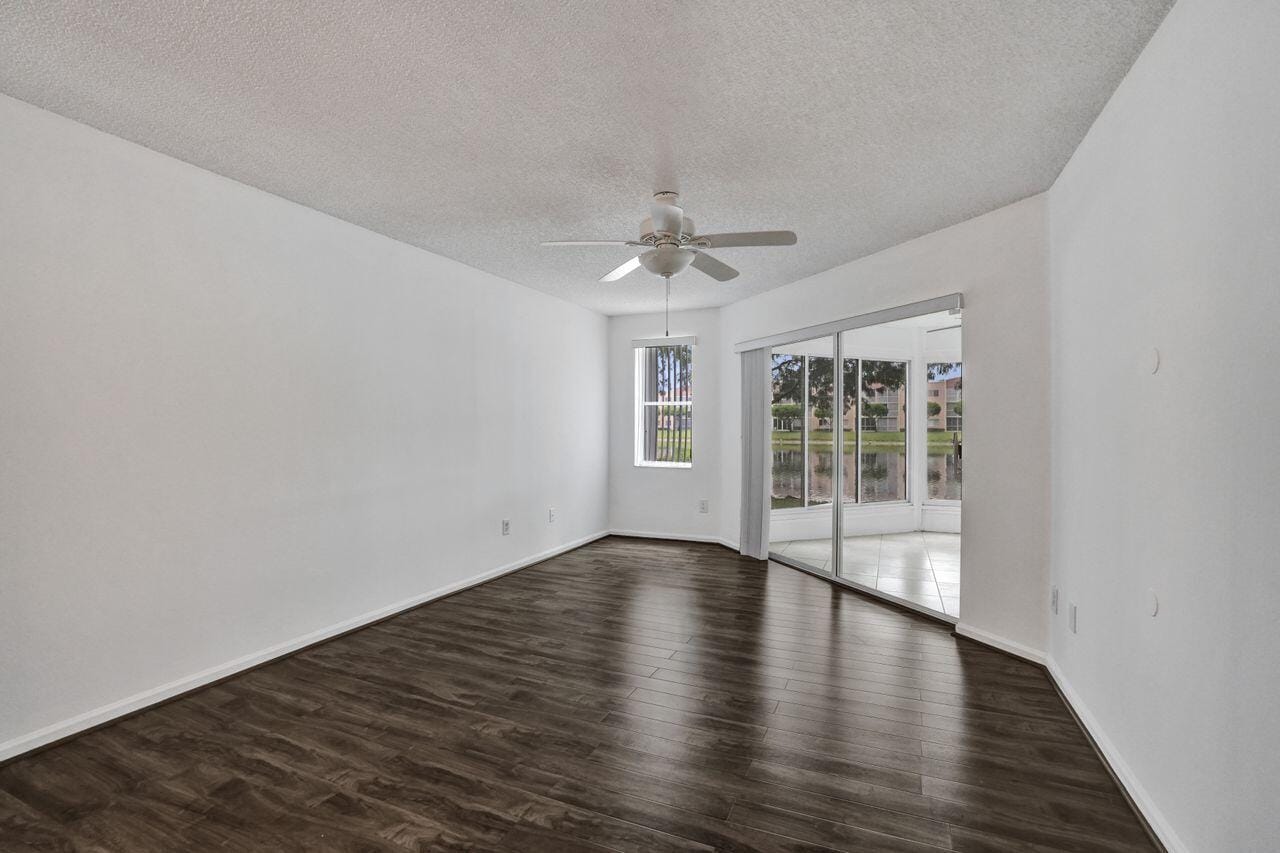 7411 GRANVILLE Drive 106 — photo 7