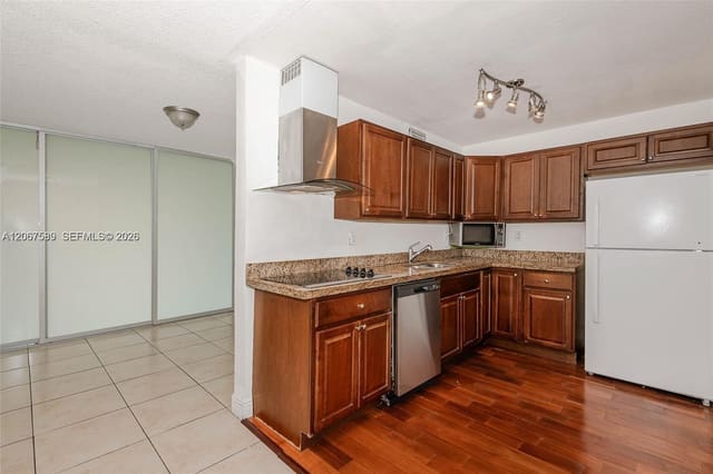 1805 Sans Souci Boulevard 532, Bayview Palms, North Miami, FL