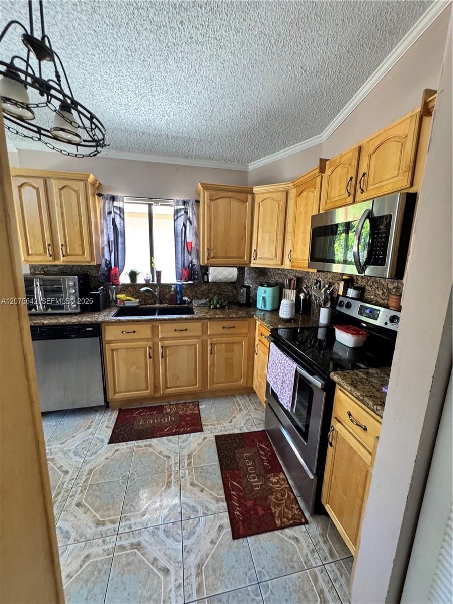 840 W Palm Run Drive, North Lauderdale, FL 33068 photo 13