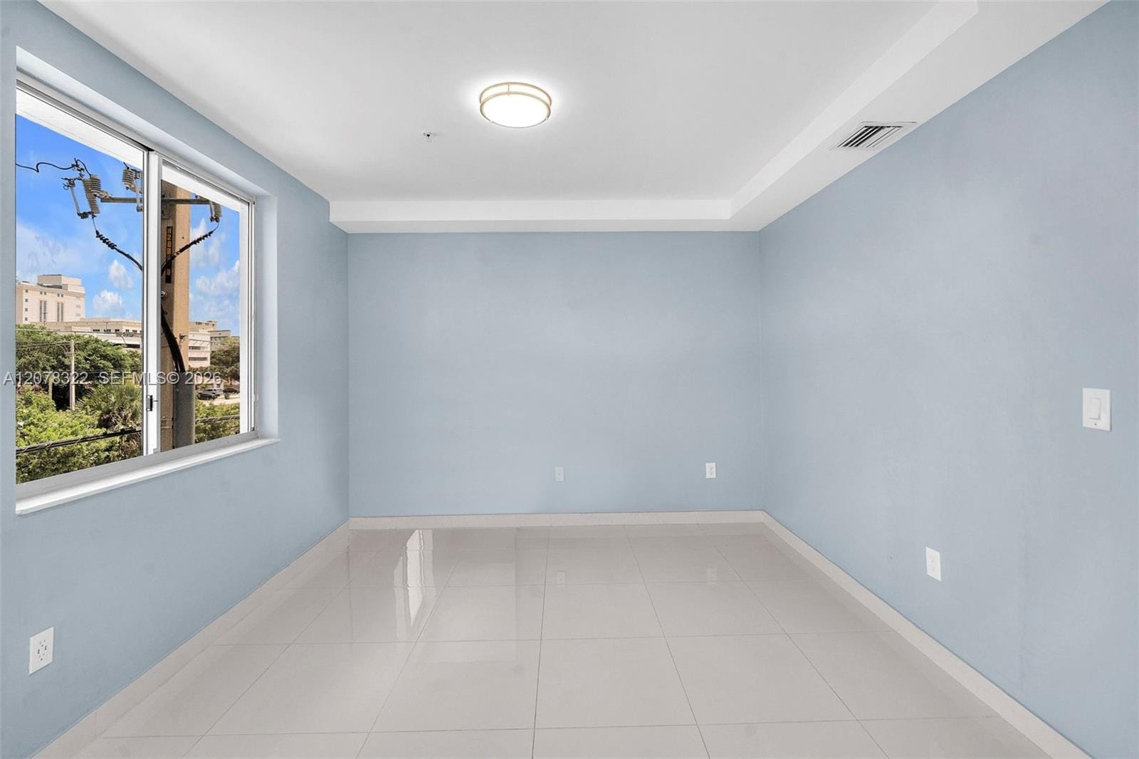 2651 NE 212th Terrace 301, Miami, FL 33180 photo 6