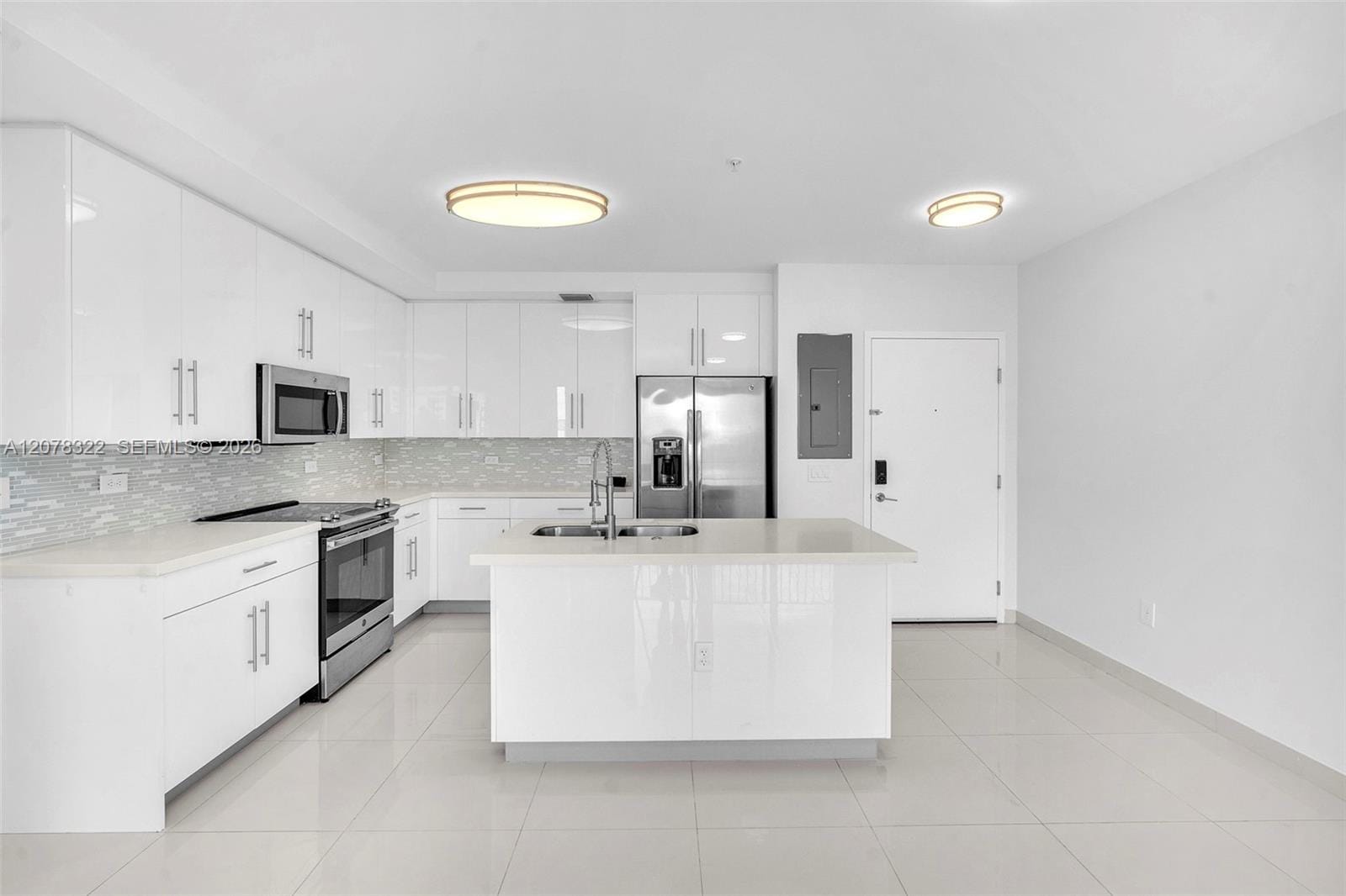 2651 NE 212th Terrace 301, Miami, FL 33180 photo 8