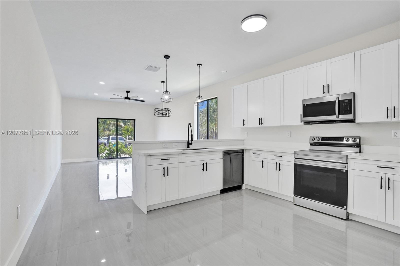 599 SW 12th Avenue — photo 12