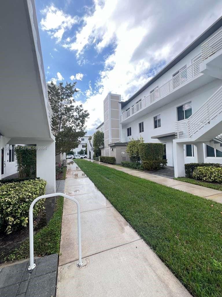 10229 NW 64th Terrace 101 — photo 10