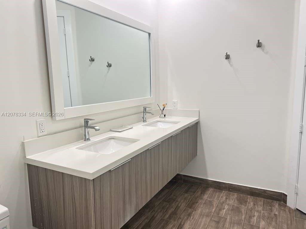 10229 NW 64th Terrace 101 — photo 11
