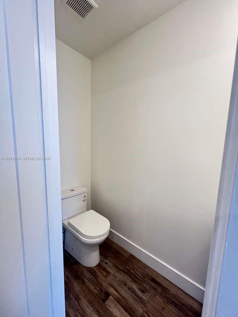 10229 NW 64th Terrace 101 — photo 7