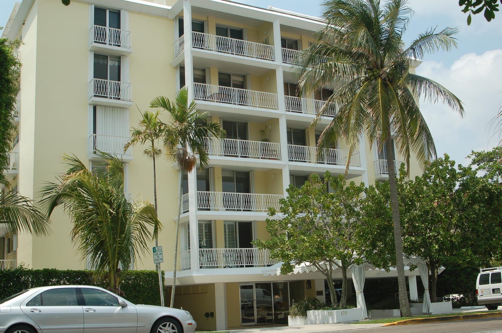 170 Chilean Avenue 2A, Palm Beach, FL 33480