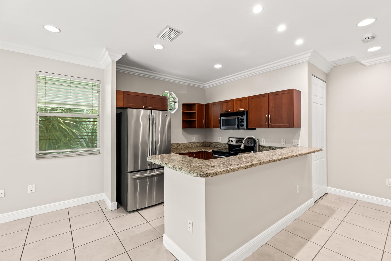 29 NE 24TH Avenue 29, Pompano Beach, FL 33062 photo 8