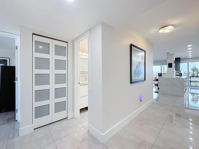 3050 NE 47TH Court 507 — photo 5