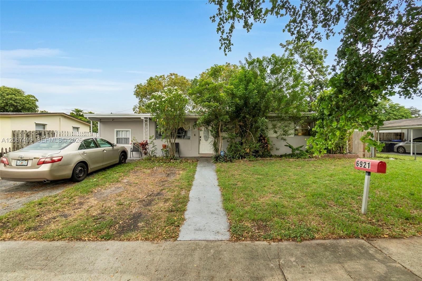 6921 Taylor Street, Hollywood, FL 33024