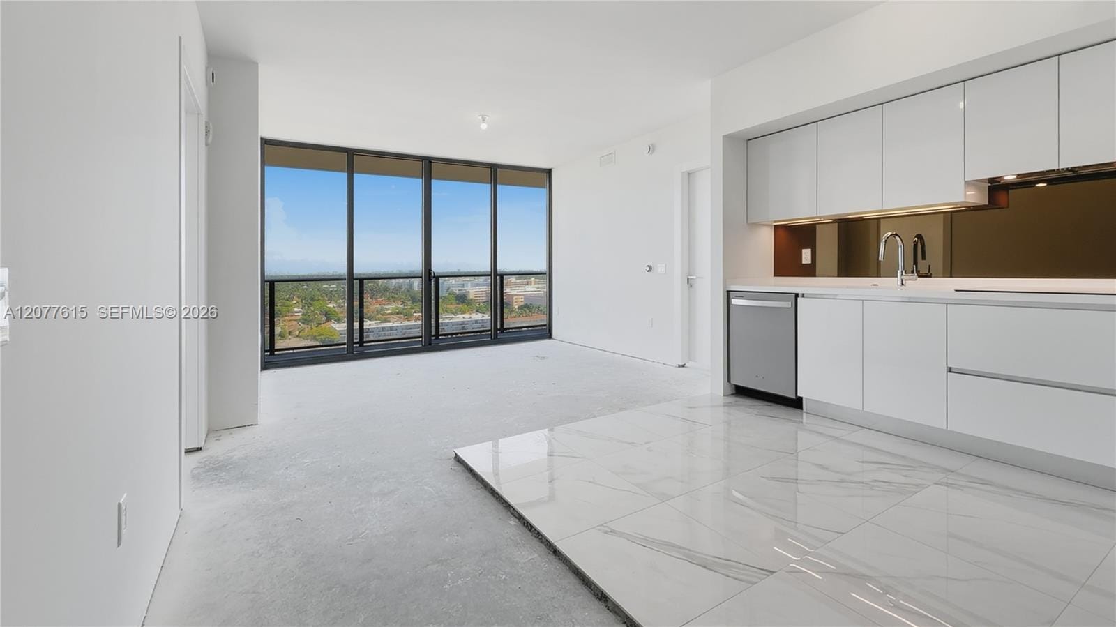 1170 E Hallandale Beach Boulevard 1102 — photo 3