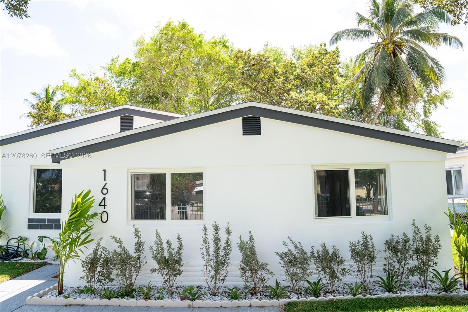 1640 NE 172nd Street, North Miami Beach, FL 33162 photo 23