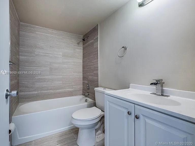 8240 SW 210th Street 319, Cutler Bay, FL 33189 photo 12