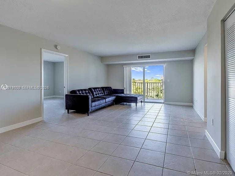 8240 SW 210th Street 319, Cutler Bay, FL 33189 photo 4