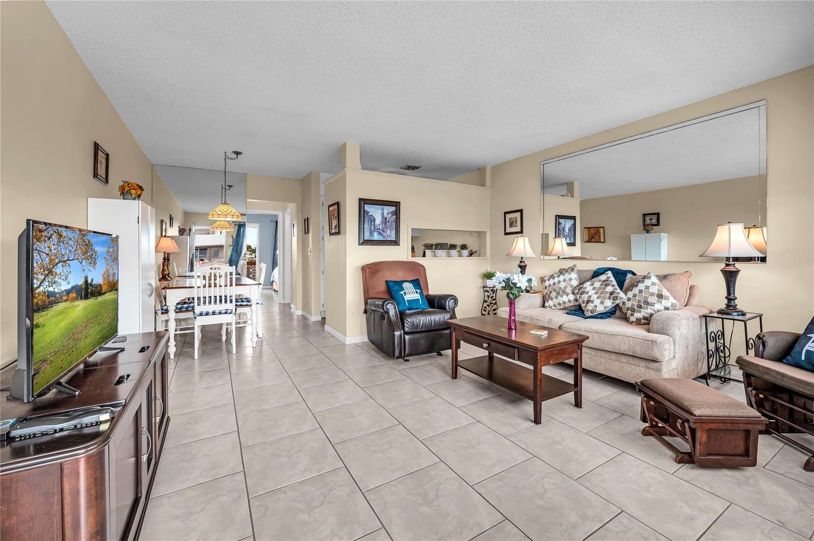 925 SW 11th Avenue Unit j17 — photo 10