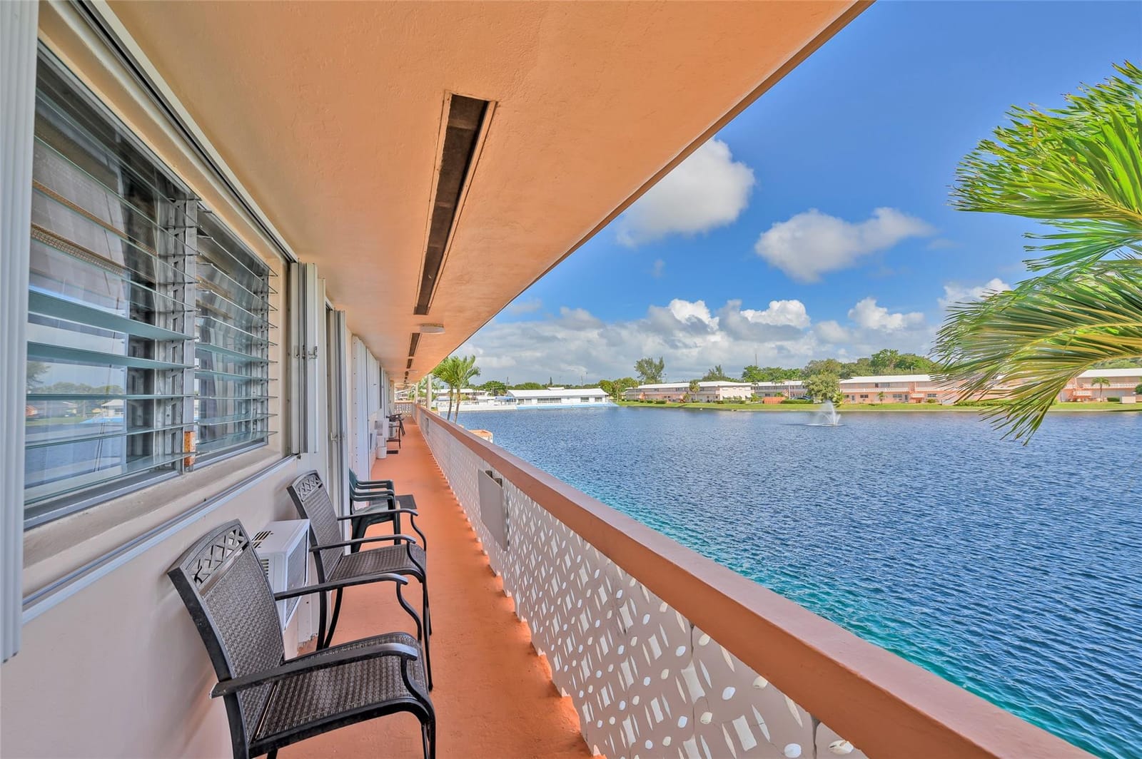 925 SW 11th Avenue Unit j17 — photo 3