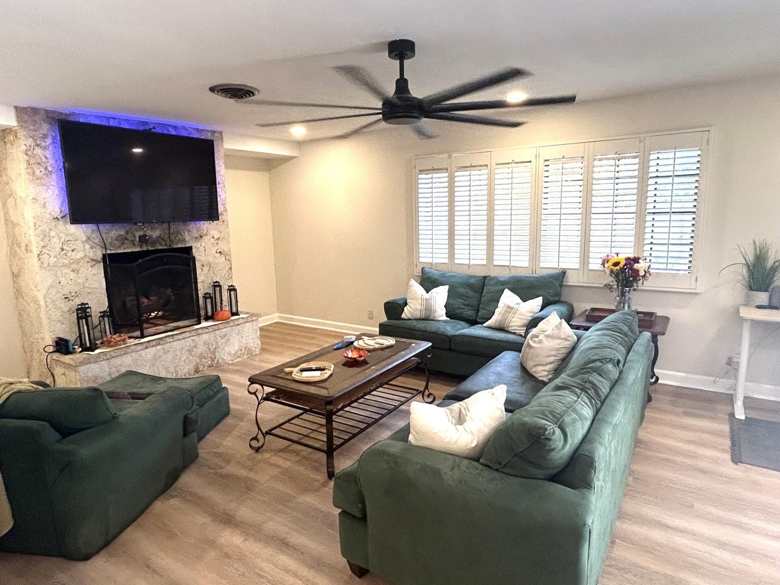 560 S LAKE DASHA Drive, Plantation, FL 33324 photo 4
