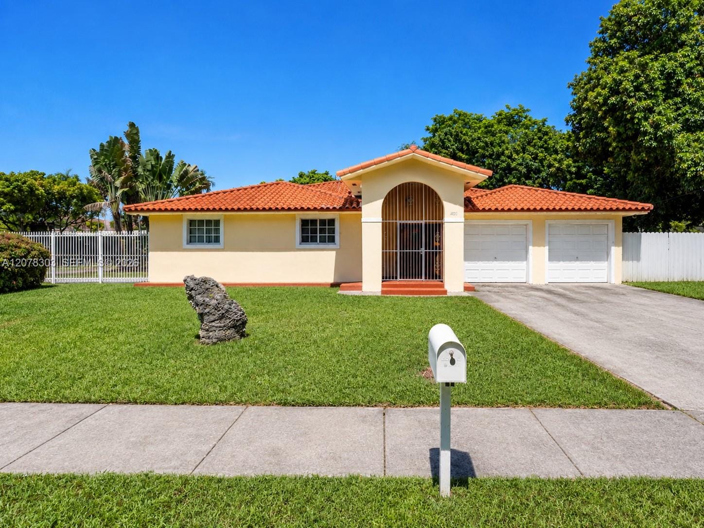 6450 SW 102nd Avenue — photo 2