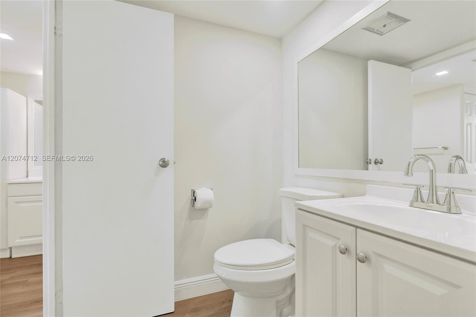 3401 N Country Club Drive EI403 — photo 11
