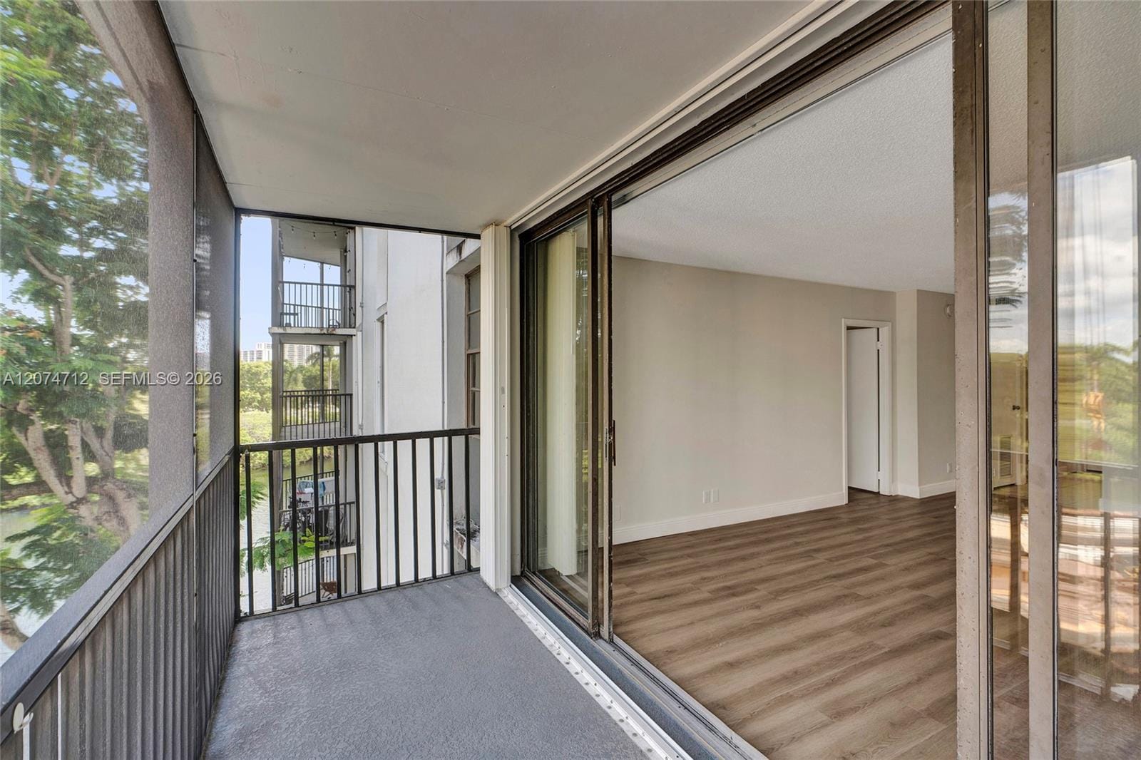 3401 N Country Club Drive EI403, Aventura, FL 33180 photo 21