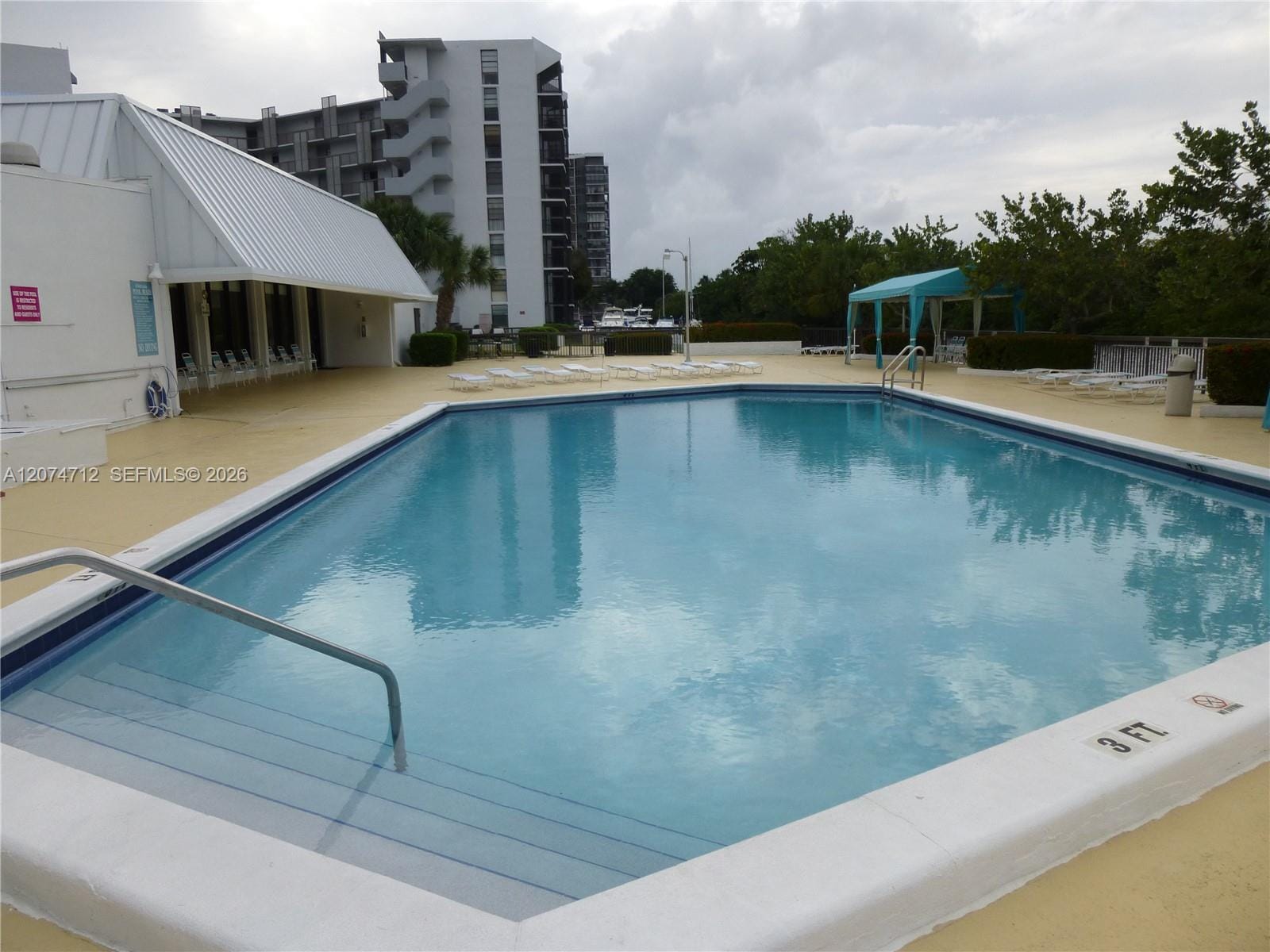 3401 N Country Club Drive EI403, Aventura, FL 33180 photo 25