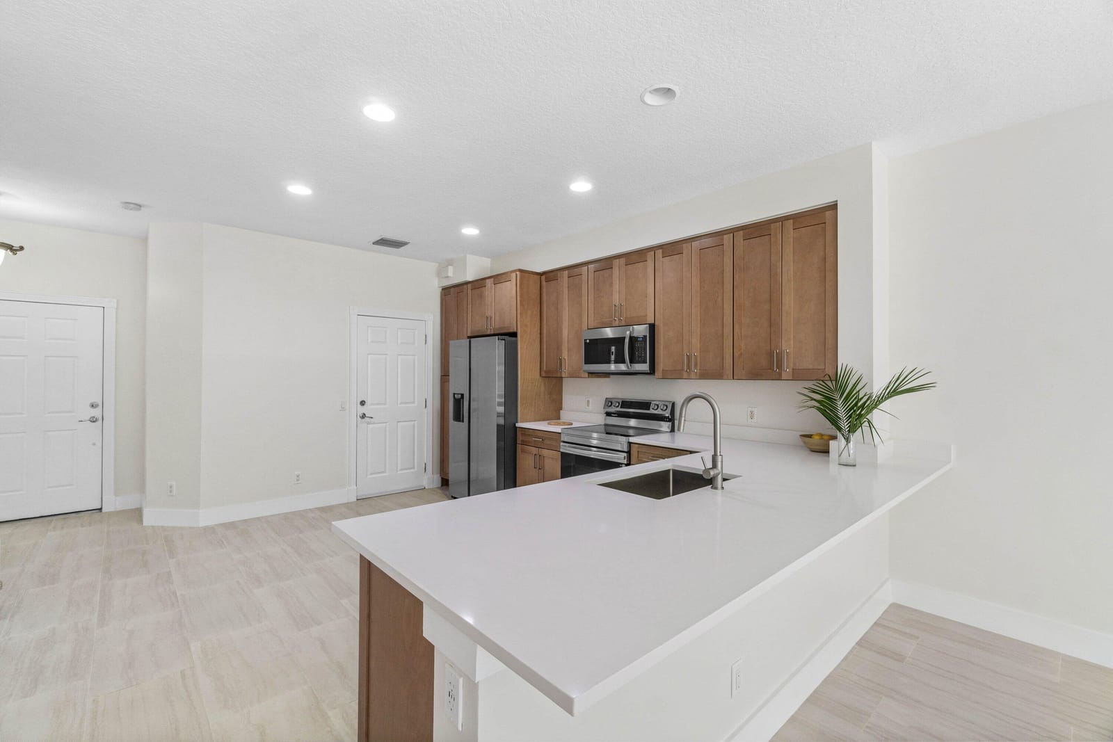1182 Pinewood Lake Court — photo 5