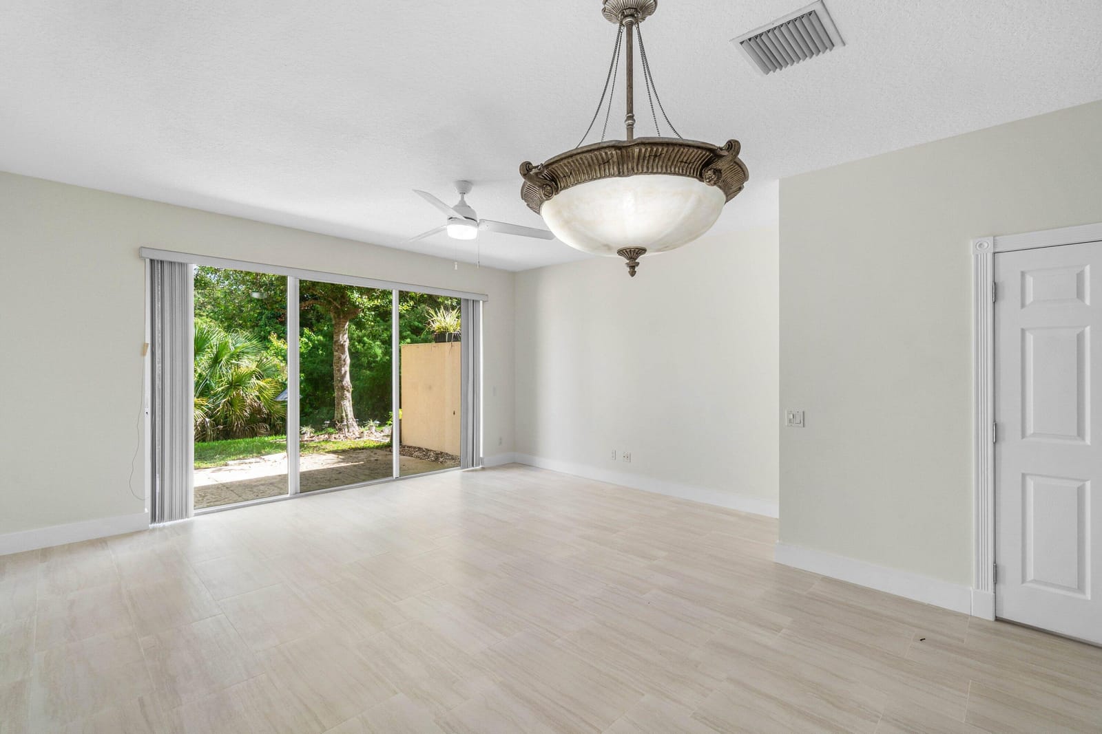1182 Pinewood Lake Court — photo 6