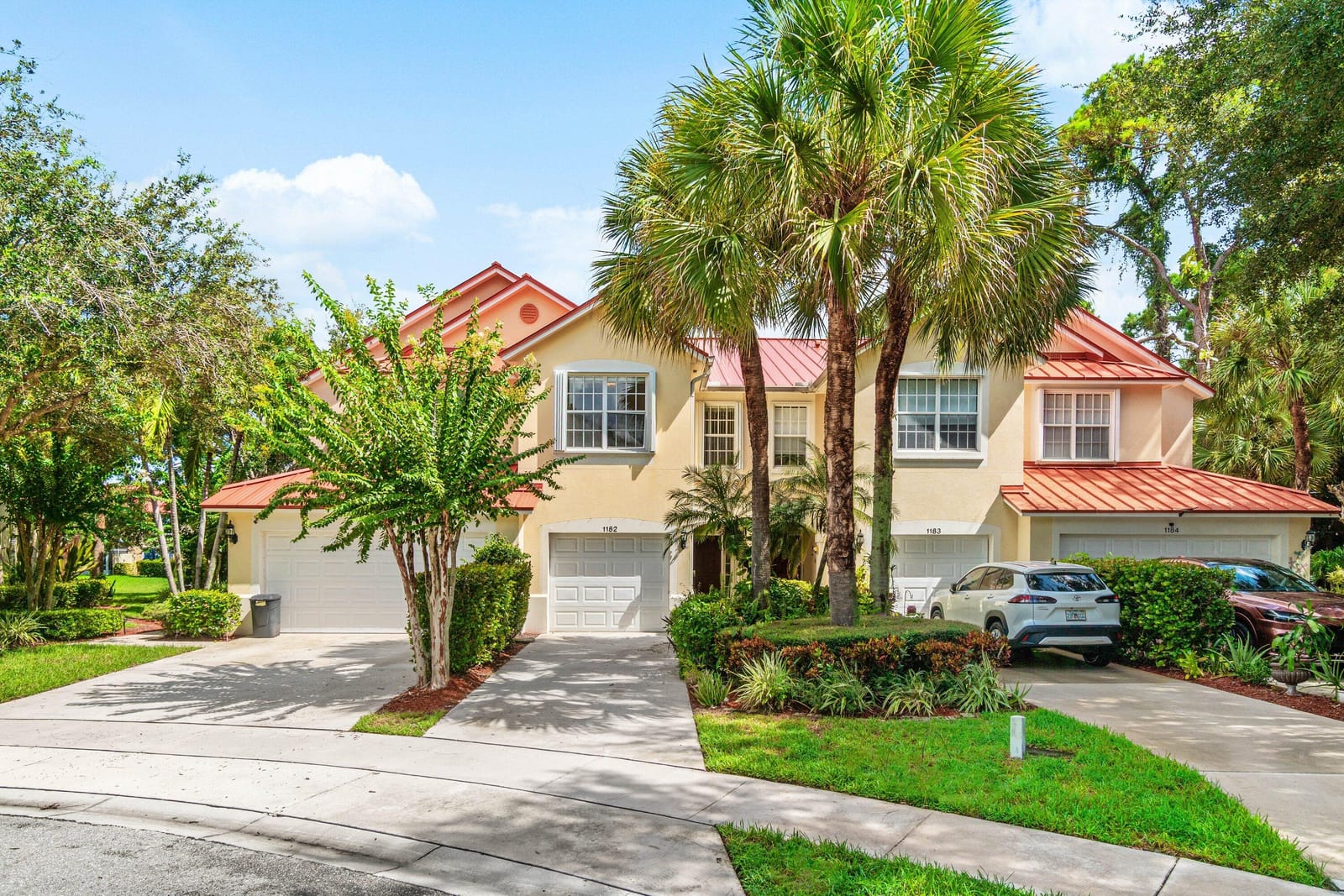 1182 Pinewood Lake Court, Greenacres, FL 33415