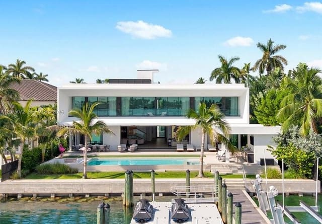 375 N Hibiscus Drive, Miami Beach, FL 33139