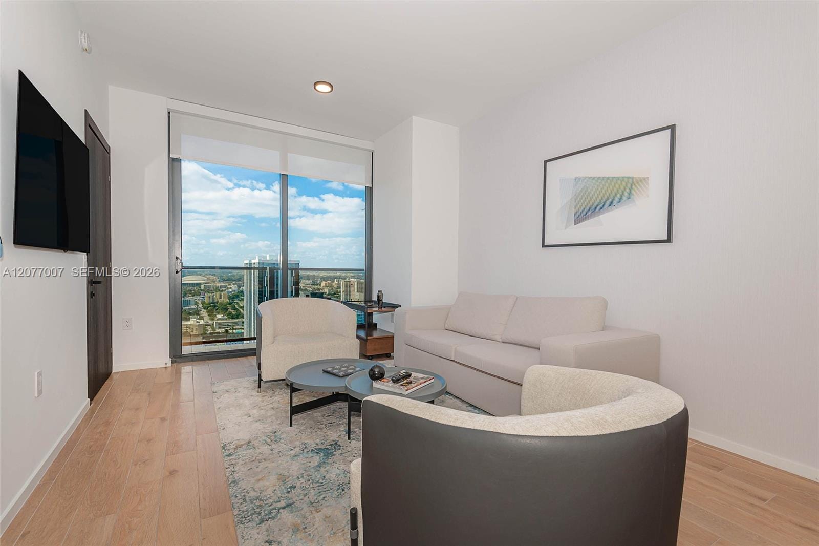 398 NE 5th 4118, Miami, FL 33132 photo 4