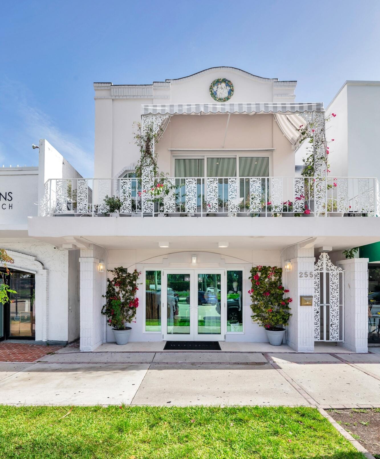 255 ROYAL POINCIANA Way 2nd floor, Palm Beach, FL 33480 photo 2