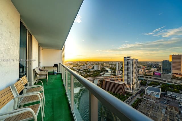 185 SW 7th Street 3609, Miami, FL 33130