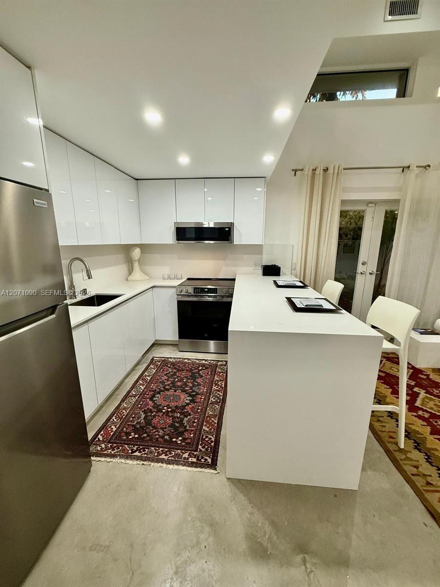 3596 Main Highway, Miami, FL 33133 photo 9