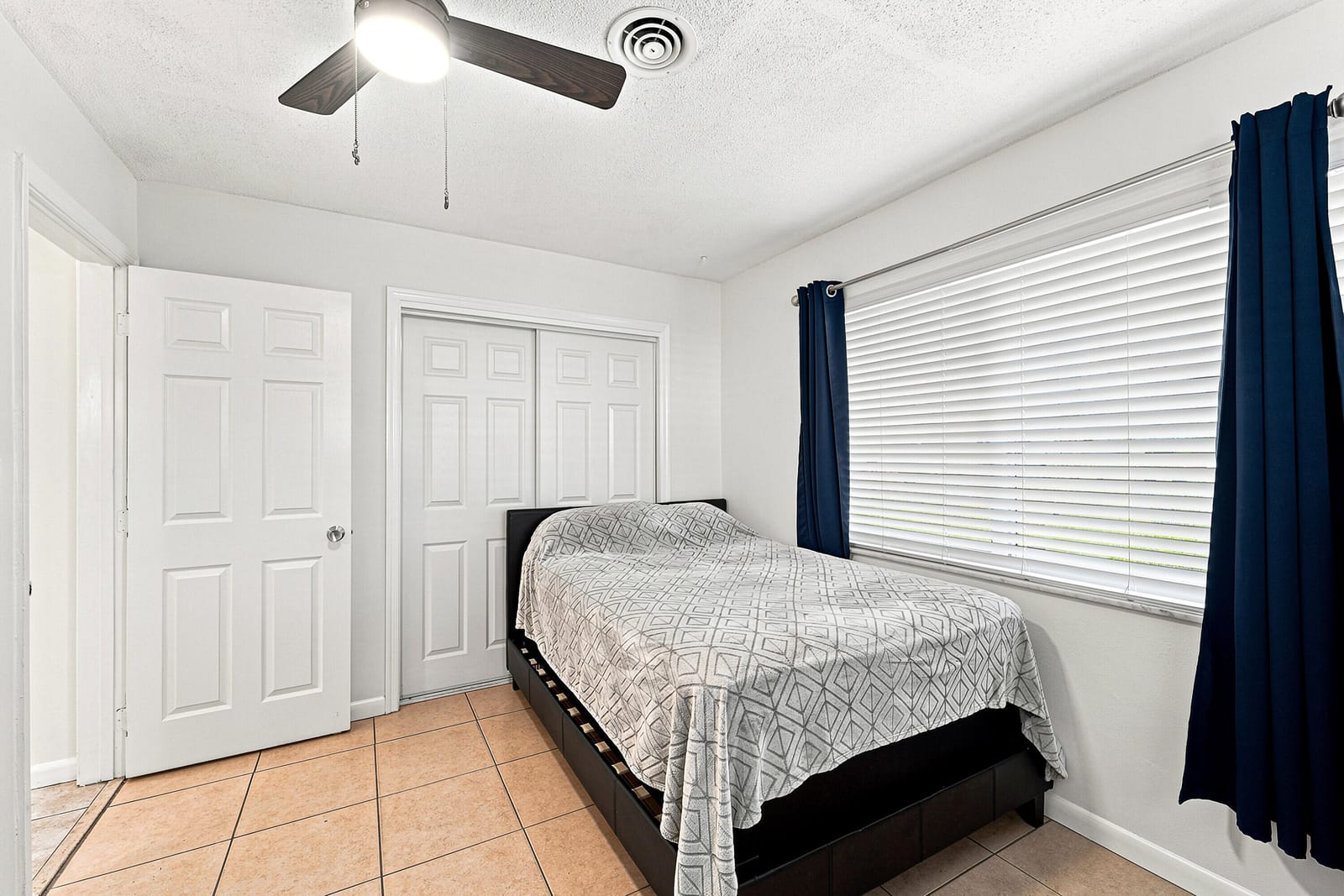 2908 NW 48TH Street — photo 7