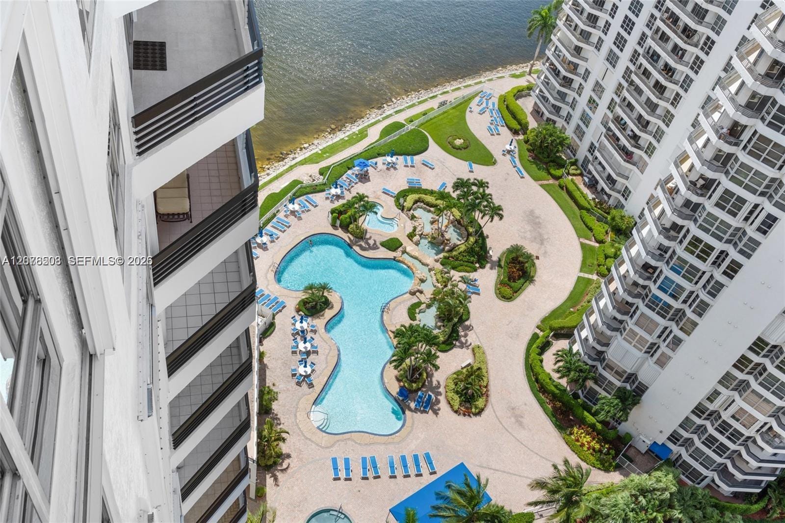 19195 NE 36th Court 2502, Aventura, FL 33180 photo 3