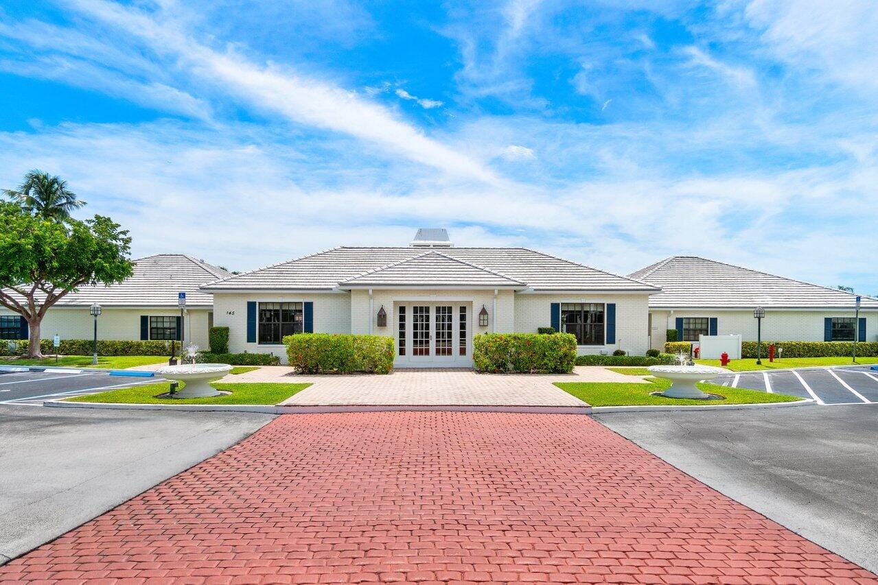 120 CYPRESS CLUB Drive 231 — photo 11
