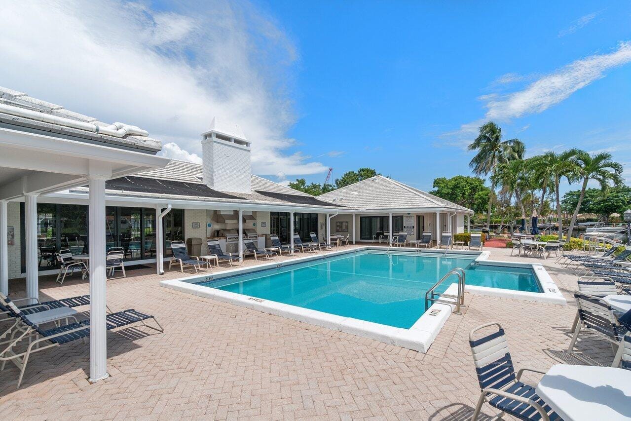 120 CYPRESS CLUB Drive 231, Pompano Beach, FL 33060 photo 19