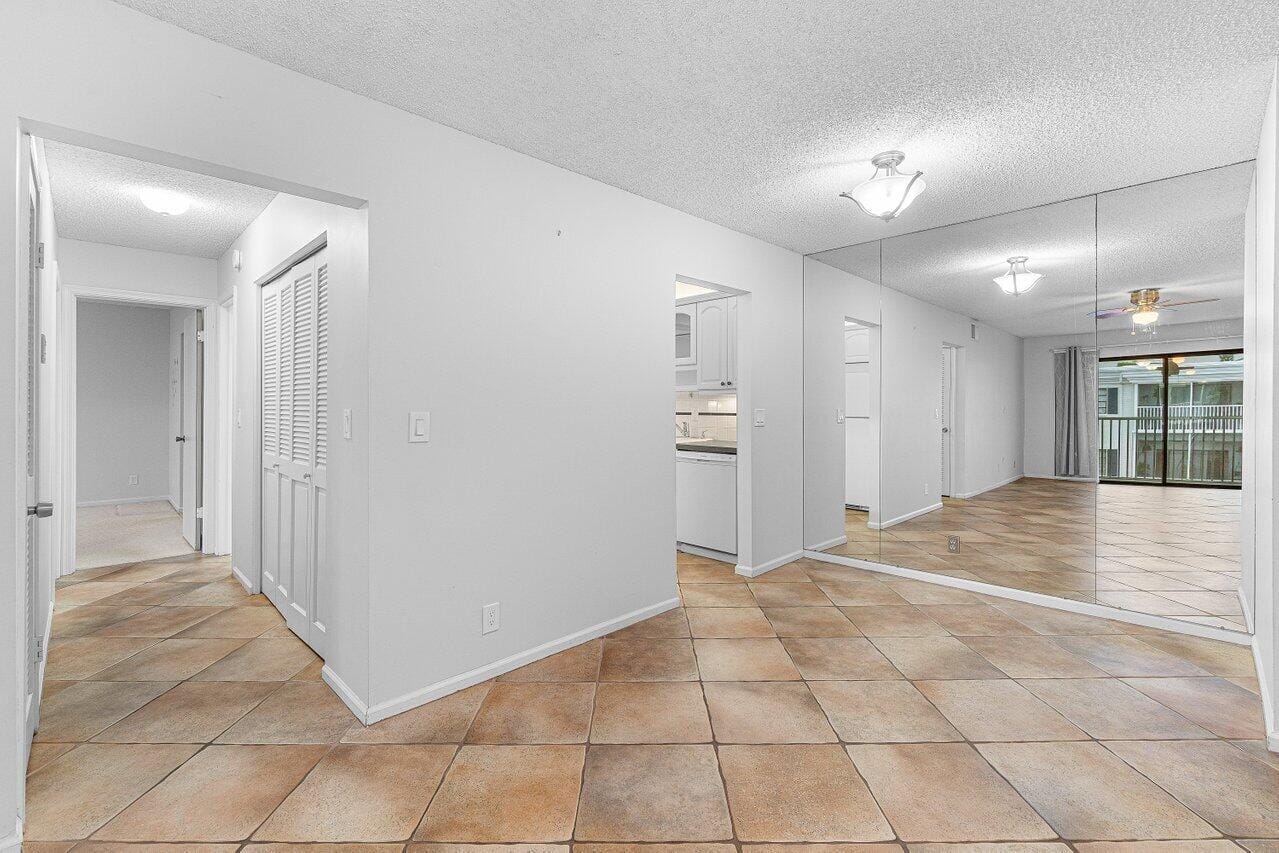 120 CYPRESS CLUB Drive 231 — photo 5