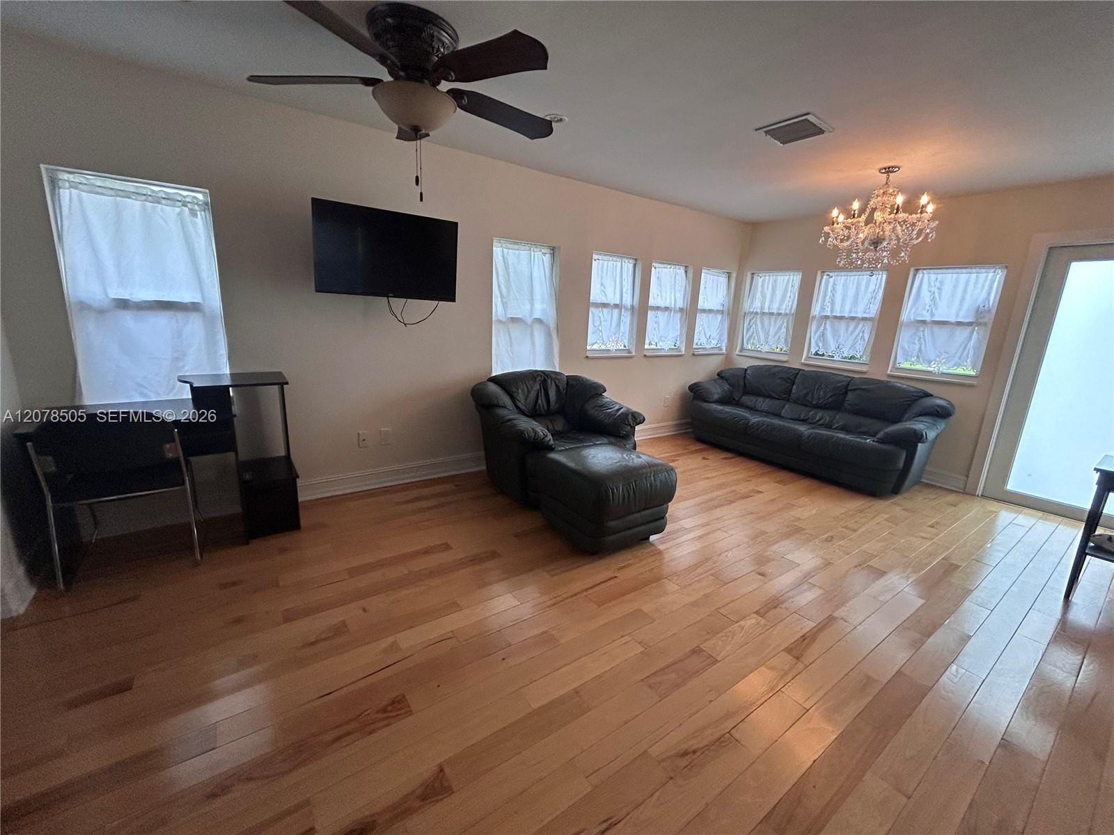 413 S K Street — photo 3