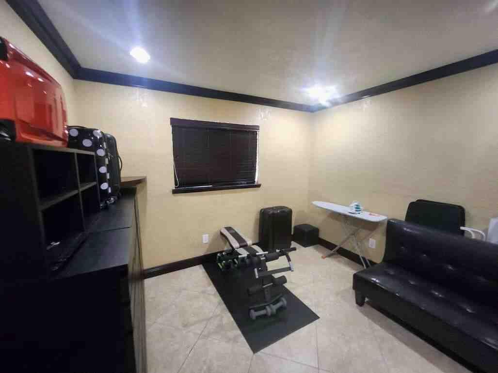 1195 NW 30TH Place, Miami, FL 33125 photo 8