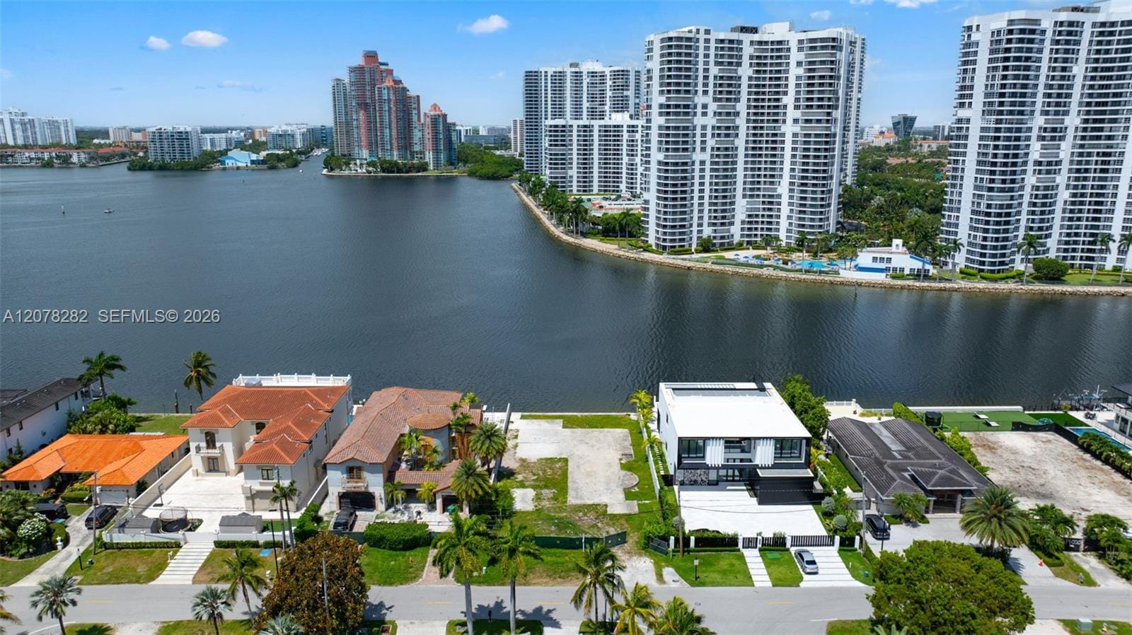 18970 N Bay Road, Sunny Isles Beach, FL 33160 photo 5